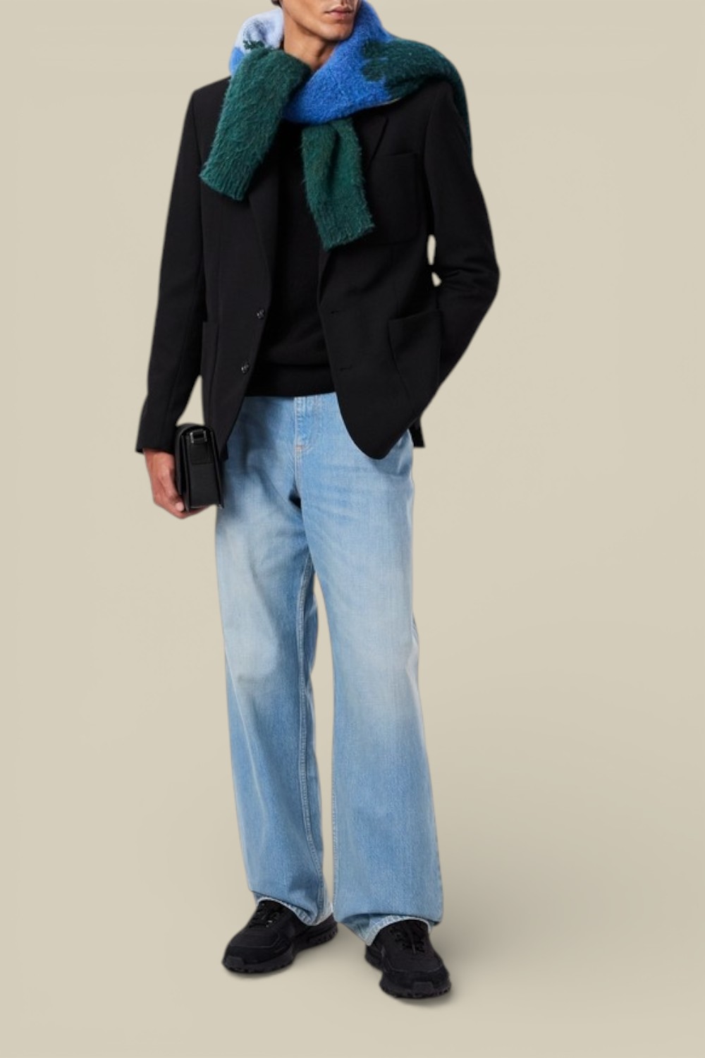 תמונת כל הלוק של סוודר